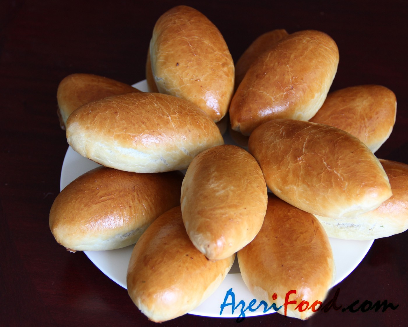 http://www.azerifood.com/images/1/pirojki%20new%201.jpg